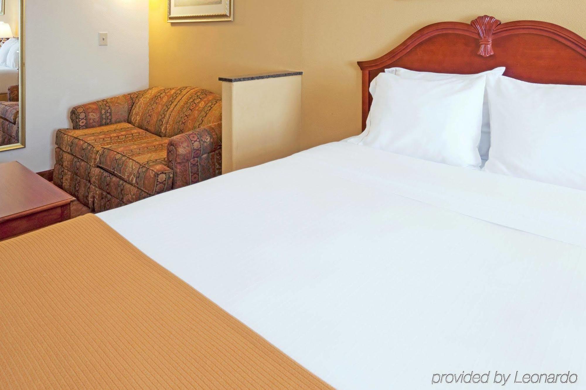 Holiday Inn Express & Suites Dallas - Duncanville, An Ihg Hotel Pokoj fotografie